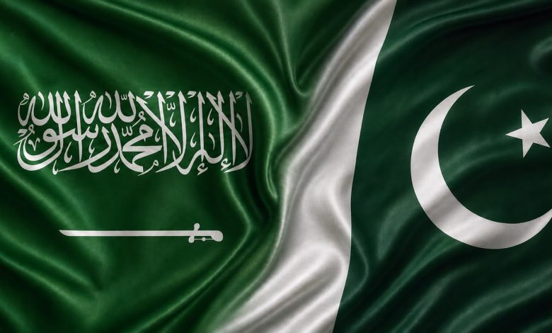 وزير "البيئة" يبدأ زيارة رسمية إلى باكستان غدًا الأربعاء لتعزيز التعاون المشترك بين البلدين في مجال الأمن الغذائي